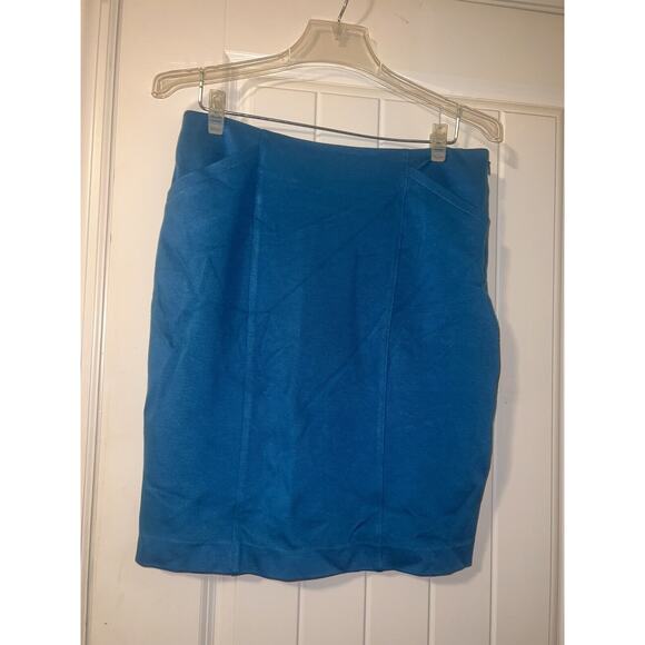 CAbi #3220 Sigourney Pencil Skirt Teal Turquoise Size 4 Career Knit Stretch - Picture 1 of 3